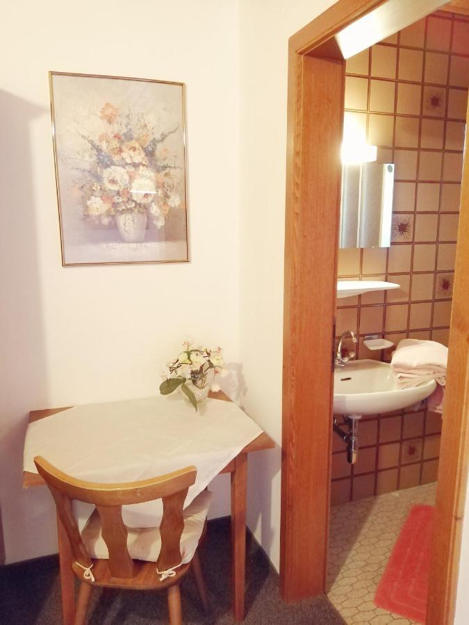 Gaestehaus Koessler トゥルフェス エクステリア 写真